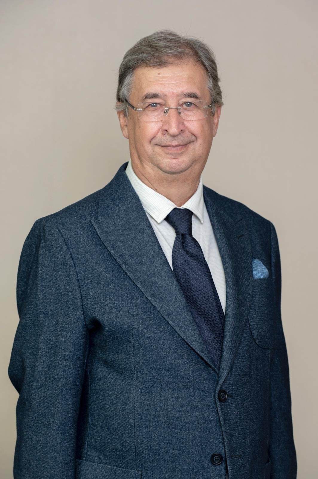 Prof. Dr. Haluk Cezmi Çokuğraş